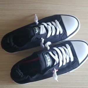 Levi's comfort tech shoes